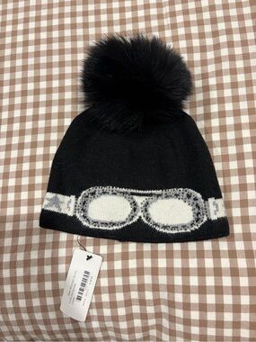 Women’s Black Pom Pom Beanie with Goggles Design